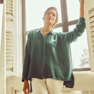 No nasties + Elegant white Button Down Shirt